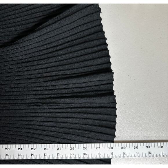 Chelsea & Theodore Black Sweater XL scalloped neckline pleated bottom tunic - Picture 11 of 11